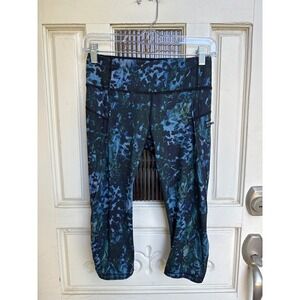 Lululemon Run Leggings‎ Womens Top Speed Crop Blue Green Floral Backdrop Size 4